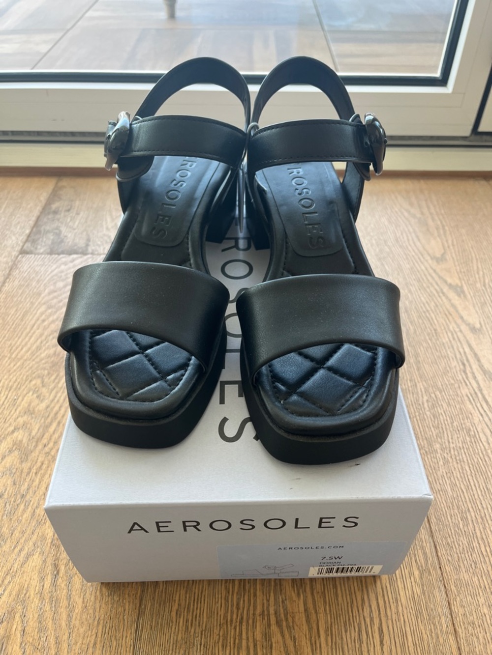 AEROSOLES Black Dorian Platform Sandals 7.5 wide